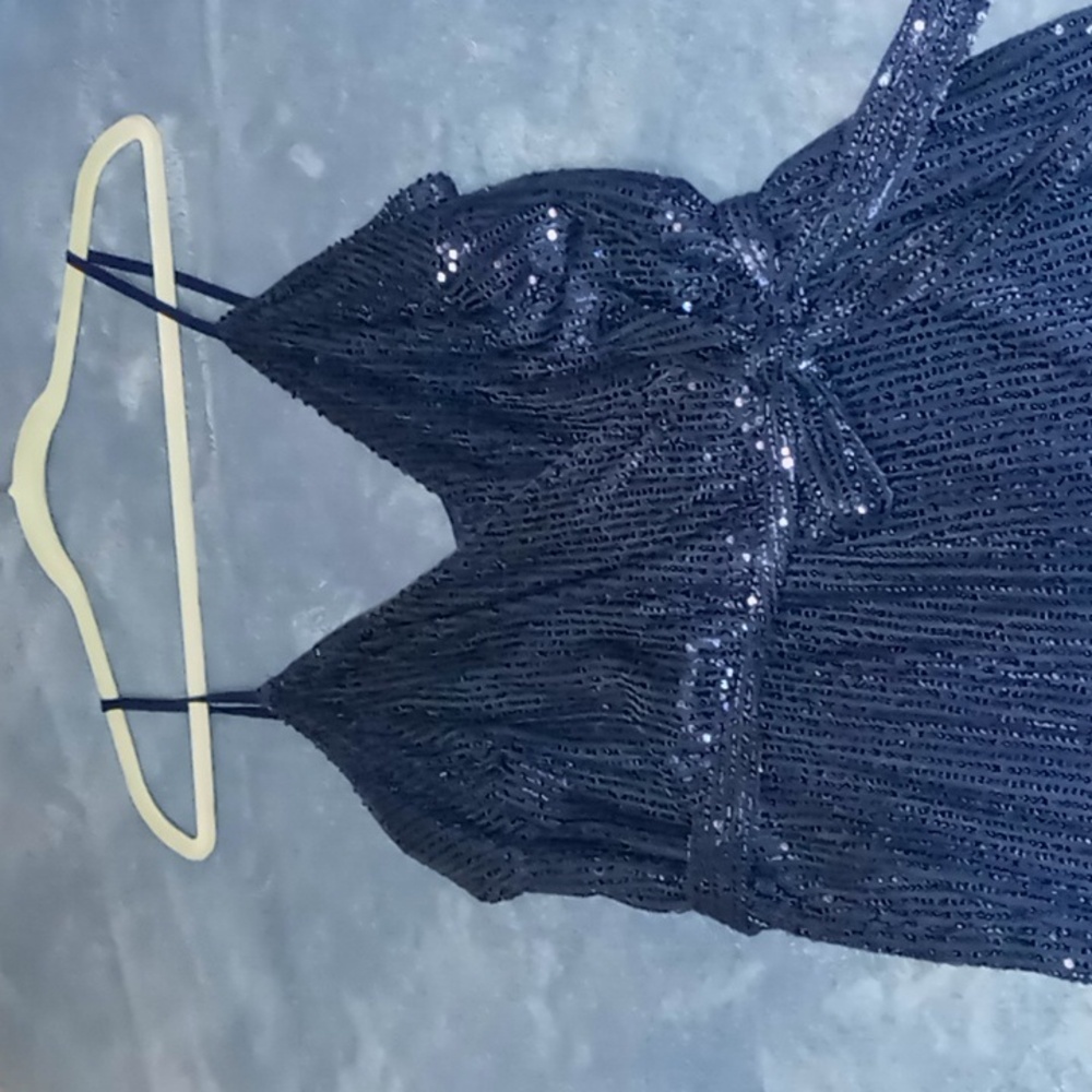 NWOT SEXY WOMEN'S SEQUIN JUMPSUIT - Picture 5 of 15